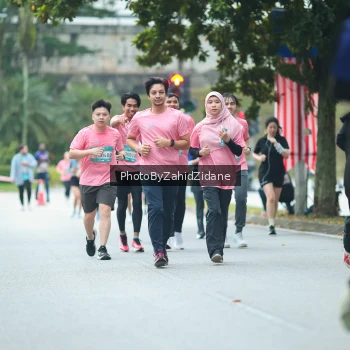 Runner Photo 3958697