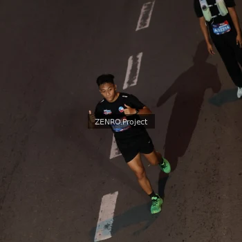 Runner Photo 3958725