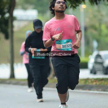 Runner Photo 3958745