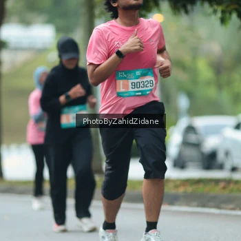 Runner Photo 3958765