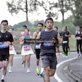Runner Photo 3958864
