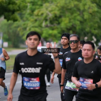 Runner Photo 3958999