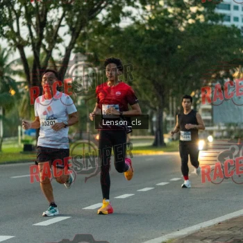 Runner Photo 395934