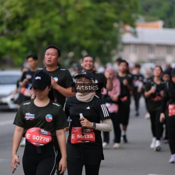 Runner Photo 3959351