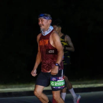 Runner Photo 3959595