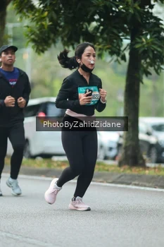 Runner Photo 3959896