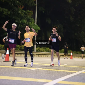 Runner Photo 3959993