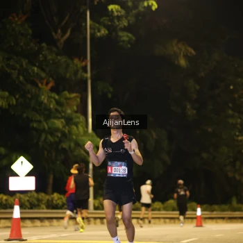 Runner Photo 3960025