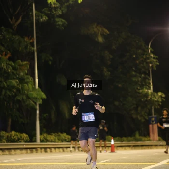 Runner Photo 3960037