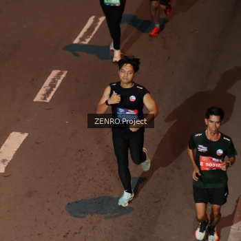 Runner Photo 3960586