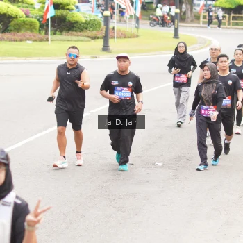 Runner Photo 3960699