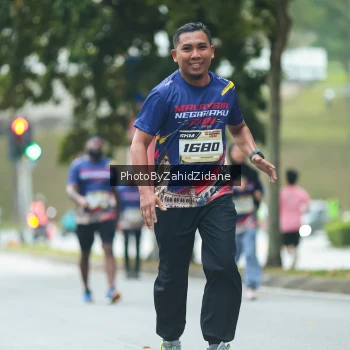 Runner Photo 3960750