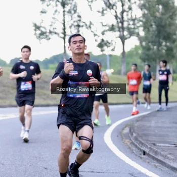 Runner Photo 3961535