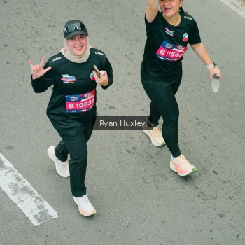 Runner Photo 3962023