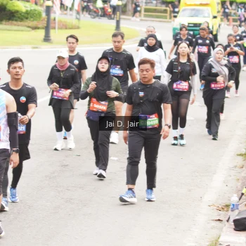 Runner Photo 3962025