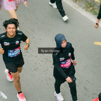 Runner Photo 3962075