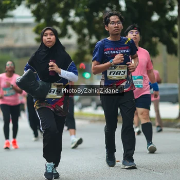 Runner Photo 3962100
