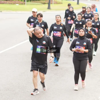 Runner Photo 3962113