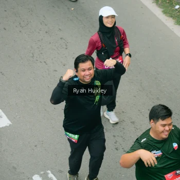 Runner Photo 3962139