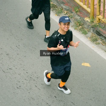 Runner Photo 3962213