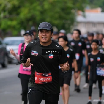 Runner Photo 3962221