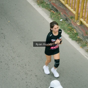 Runner Photo 3962365