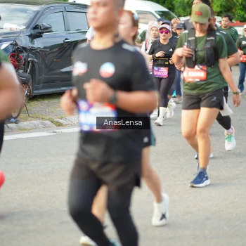 Runner Photo 3962368
