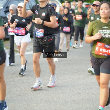 Runner Photo 3962375