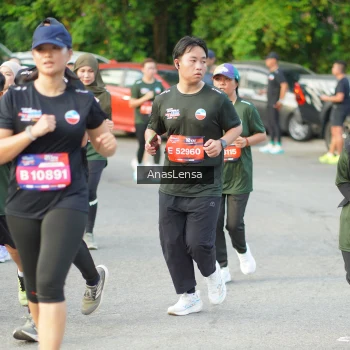 Runner Photo 3962424