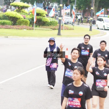 Runner Photo 3962430