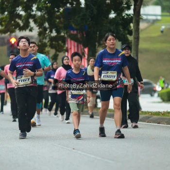 Runner Photo 3962459
