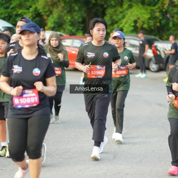Runner Photo 3962465