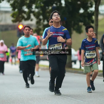 Runner Photo 3962477