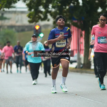 Runner Photo 3962657