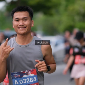 Runner Photo 3962675