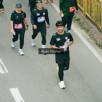 Runner Photo 3962701