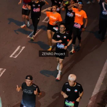 Runner Photo 3962718