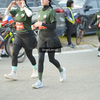 Runner Photo 3962725