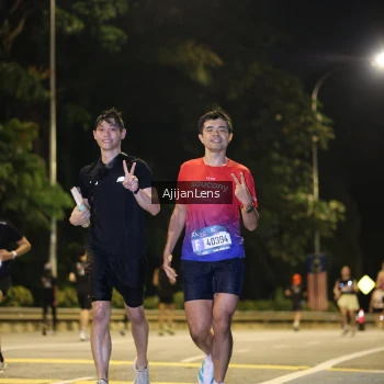 Runner Photo 3962765
