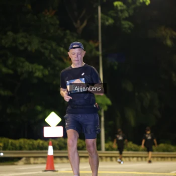 Runner Photo 3962912