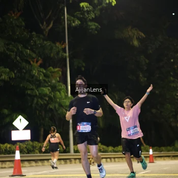 Runner Photo 3962976