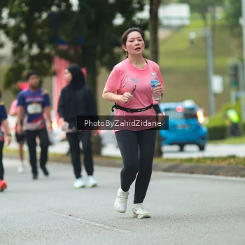 Runner Photo 3963006