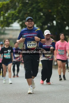Runner Photo 3963375