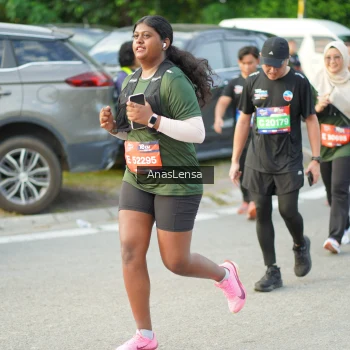Runner Photo 3963379
