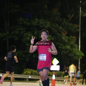 Runner Photo 3963456
