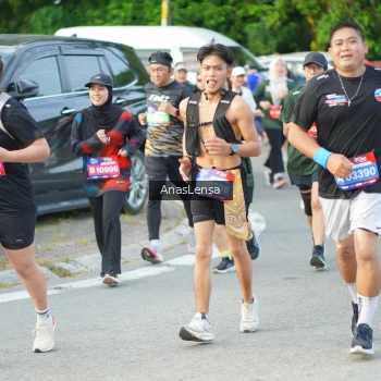 Runner Photo 3963497