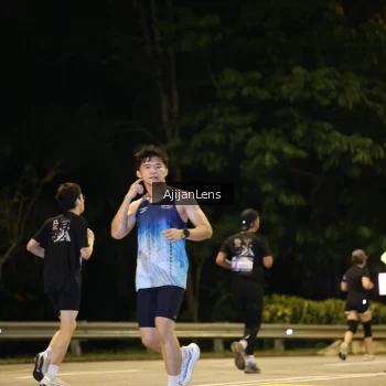 Runner Photo 3963577