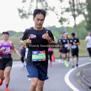 Runner Photo 3963647
