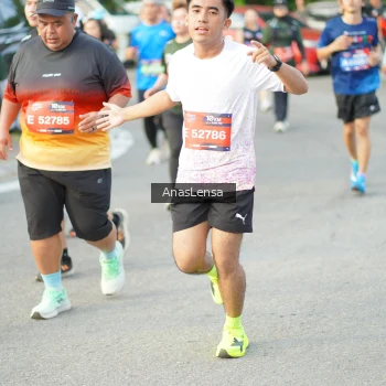 Runner Photo 3963665