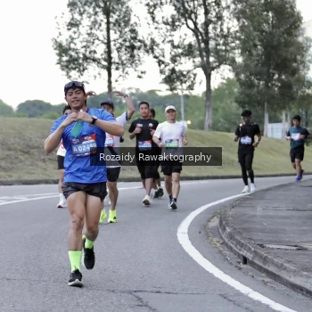 Runner Photo 3963684